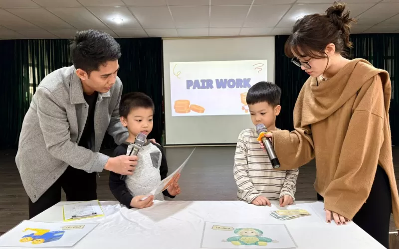 Tại Children’s Business Fair, các con không “chơi bán hàng”