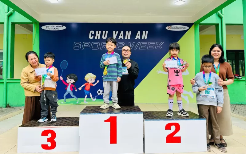 SPORTS WEEK 2025 | CẢ NHÀ CÙNG CHẠY
